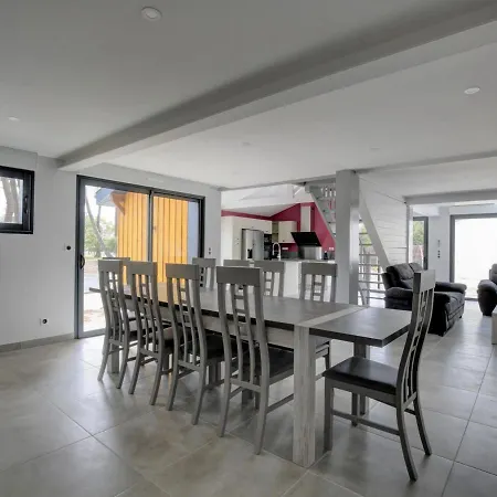 Casa vacanze Maison Plage, 6 Pièces, 10 Personnes - Fr-1-521-18 *